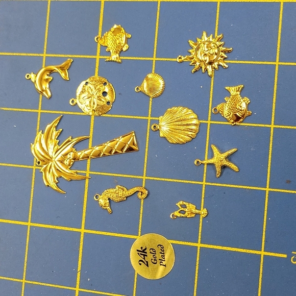 24k Gold Plated Charms Beach Sea Theme Set of 11 pieces - Picture 1 of 5